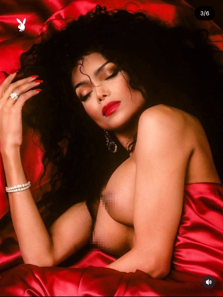MADAMINSTILETTO's tweet photo. Photos of #latoya #latoyajackson in @playboy magazine.
She looks gorgeous, beautiful, and sexy. #michaeljackson's sister, and the actress who played her in the #michaelmovie did a fantastic job and was also very pretty.
#thejackson
#jackson
#mjackson
#thejacksonfive
#jackson5 https://t.co/2EAVeu7V8G