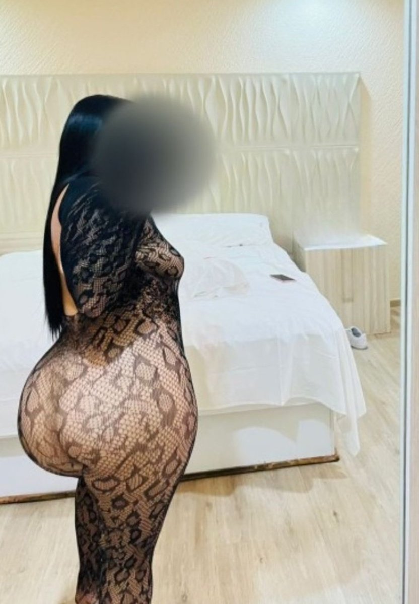 Leylani 🍒 tweet media