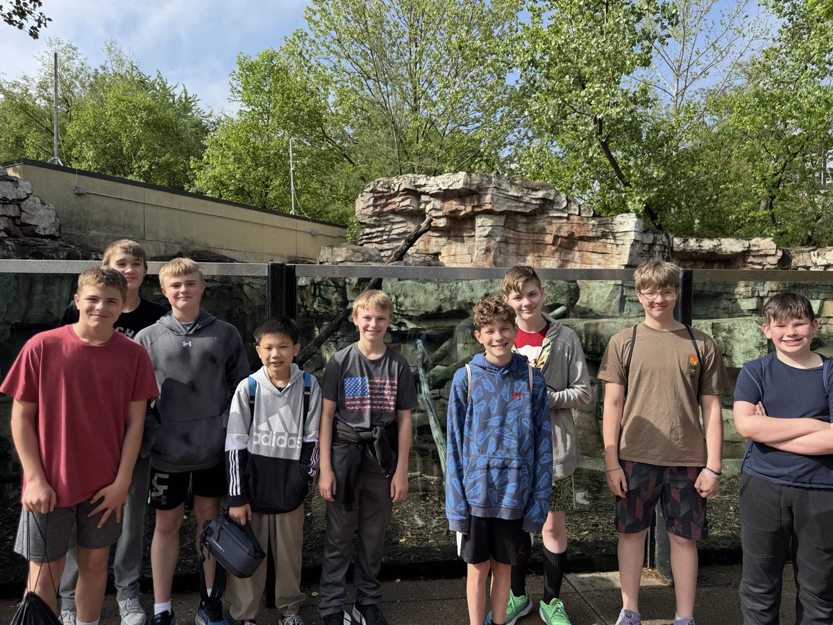 WSMSStallions's tweet photo. Students enjoyed seeing a variety of animals up close and making memories with their classmates. It turned out to be a fantastic day at the zoo!
#WSMSStallions #Learn230 https://t.co/FaIAIBm7LG