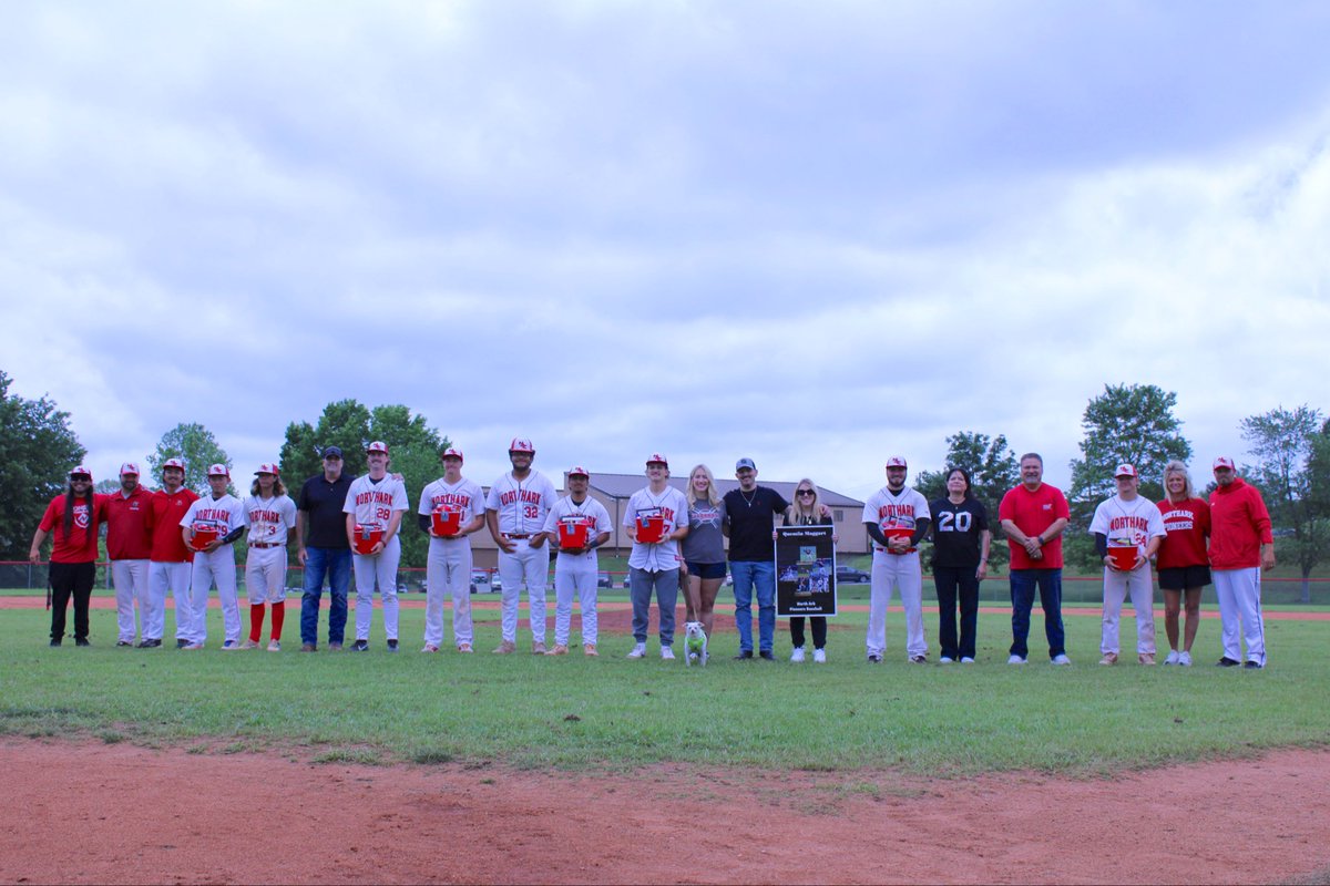 PioneerTeams's tweet photo. @NortharkB celebrated 7 Sophomores this past Saturday: 
Andy Alejandre
Tanner Ludwig 
Quentin Maggart
Ben Torres
Connor Sandridge
Caleb Millen
Kokichi Morimoto

Thank you to @ShotsbyTemplin for the photos! More photos on Northark Pioneer Facebook! 

@HerbigJon https://t.co/KoyRqFHdGG