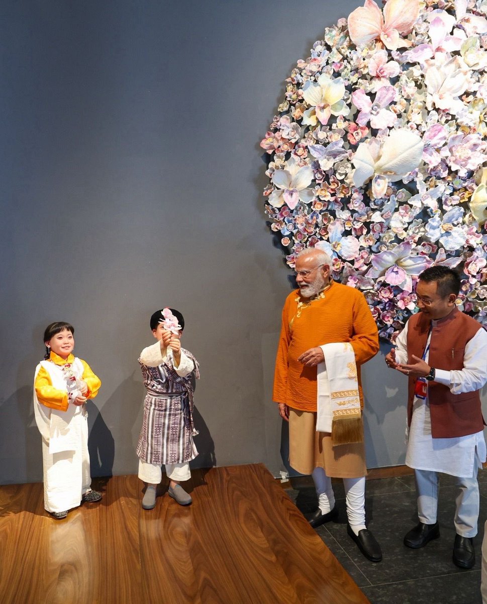 Narendra Modi Marathi tweet media