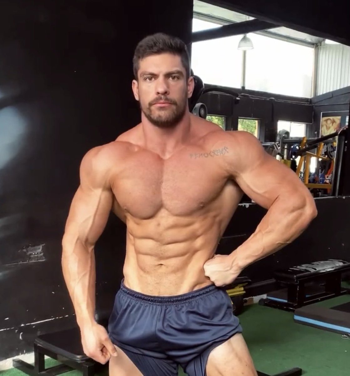 POINT POP tweet media