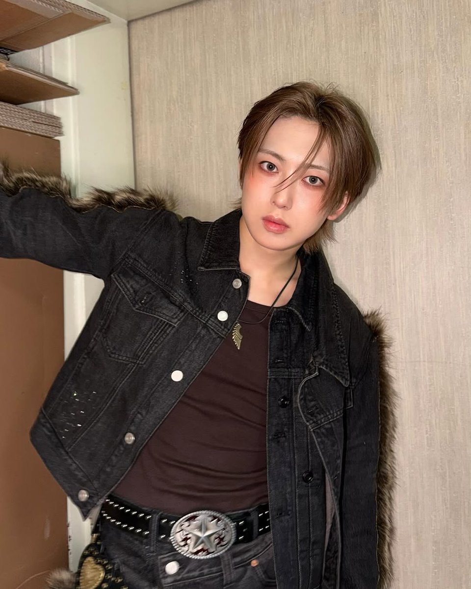 ๐
๐๐๐_๐๐ก๐๐ข๐ฅ๐๐ง๐ ๐ณ (slow) tweet media