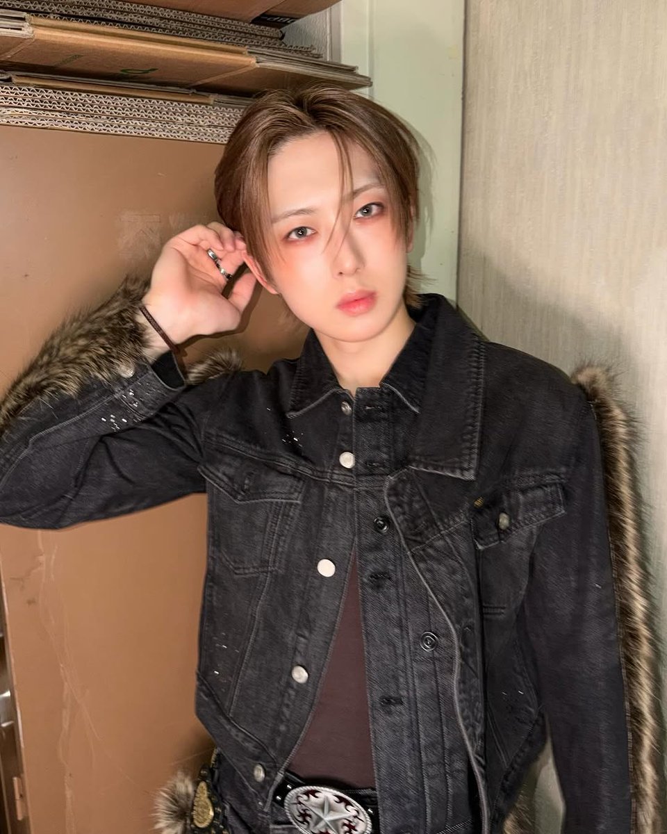 ๐
๐๐๐_๐๐ก๐๐ข๐ฅ๐๐ง๐ ๐ณ (slow) tweet media