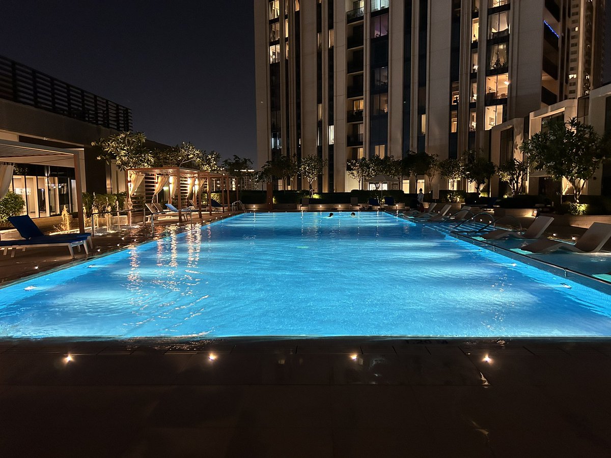 PeoplesAndy's tweet image. Amazing evening temperatures here at the moment &amp;amp; night swims with the boy! Won’t last long, into the mid 30’s today, heating up🌞!! Last day of my reserve month tomorrow and night standby then a busy May! 🇦🇪🇦🇪 #Dubai #UAE