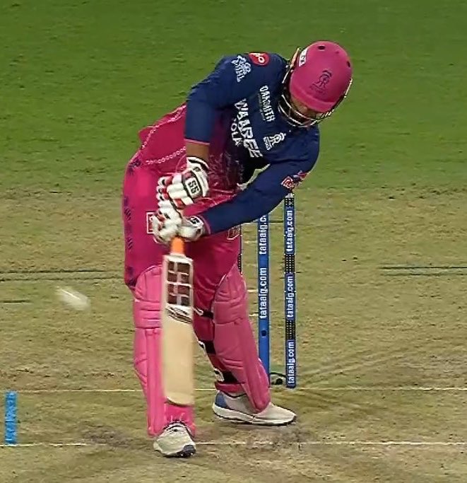 Liam Livingstone tweet media