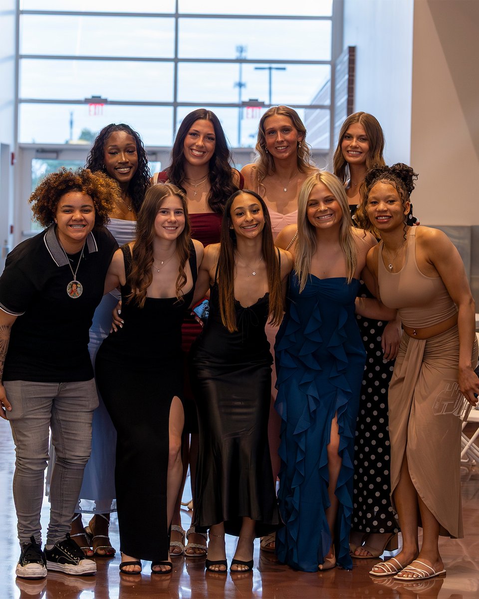 Central Michigan WBB tweet media