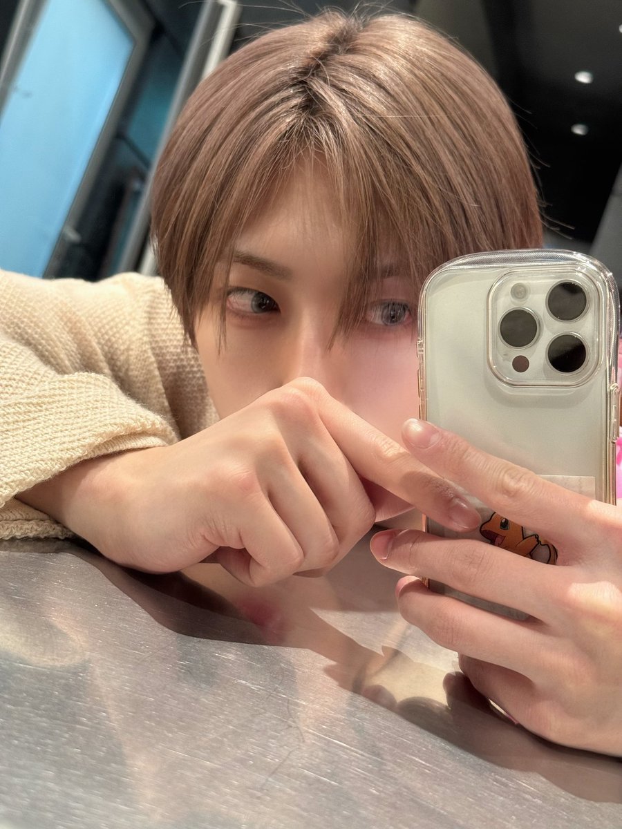 ๐
๐๐๐_๐๐ก๐๐ข๐ฅ๐๐ง๐ ๐ณ (slow) tweet media