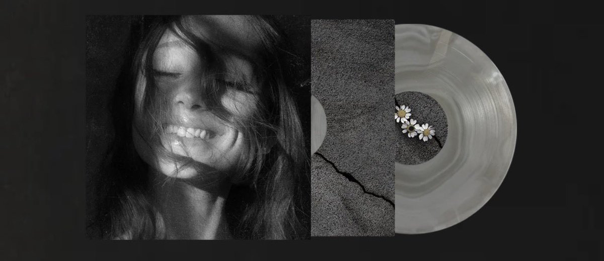 TheGrandeTop10 ꕤ tweet media