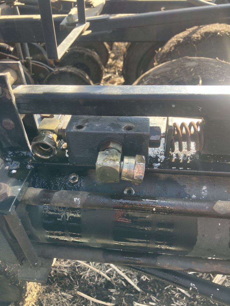 KyleBrink15's tweet image. Anyone out there familiar with the flexicoil 6000 depth contol system?
#agtwitter