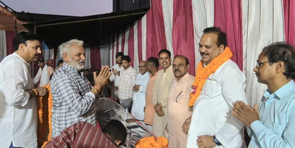 Madhvendra Pratap Singh Ranu (Modi ka parivar) tweet media