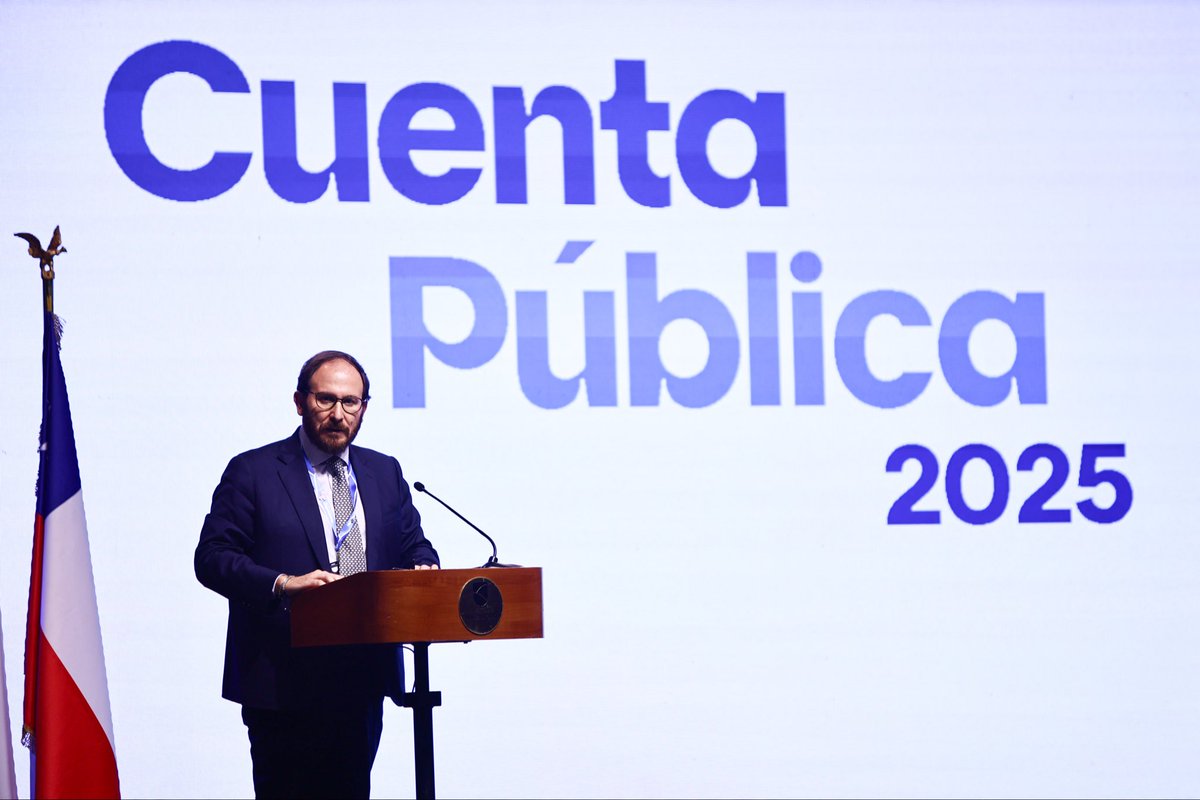 mun_huechuraba's tweet photo. Cuentas Públicas Barriales en Huechuraba 💙. Junto a vecinos del casco antiguo y autoridades, el alcalde Max Luksic presentó lo que ha sido un año de grandes esfuerzos y logros. 

Porque #HuechurabaPuedeMás , seguiremos trabajando para mejorar la calidad de vida de la comunidad. https://t.co/7gZeyy3TqG