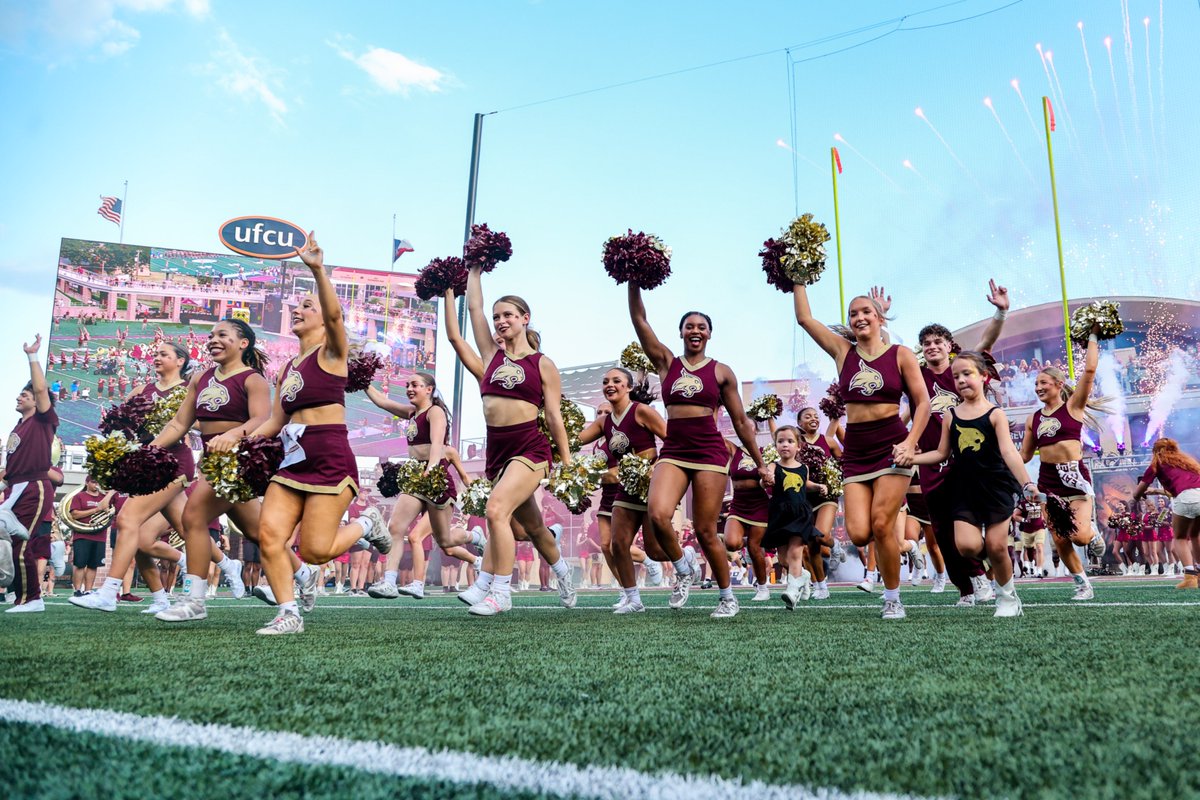TxStateBobcats's tweet photo. Maroon &amp; gold all season long. Tailgates, touchdowns, and Bobcat wins 🐾

Don't miss a moment! Get your season tickets TODAY: https://t.co/KmptZWjJKo https://t.co/RryTKlHKfv