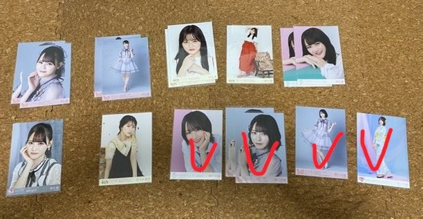 363_129's tweet image. 検索より失礼いたします。当方画像のものを所持しているのですがお借りしました画像の︎︎︎︎︎︎☑︎と郵送での交換可能でしょうか？ご検討よろしくお願いいたします。