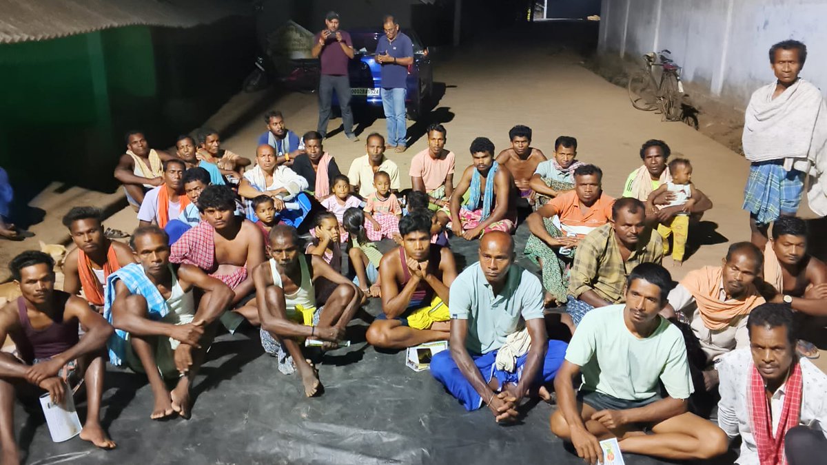 IFFDC_Odisha's tweet photo. IFFDC Organized Village Meeting for Soil samples Collection &amp; IFFCO Nano Fertilizers Awareness Program in village jamunaha Block Jajpur Dis. Koraput (Odisha)Collected 234 Soil samples &amp; provided 100 Soil Health Cards &amp; Shown IFFCO Nano fertilizers Film's. @IFFDC_Ltd https://t.co/Vts7PjjvFv