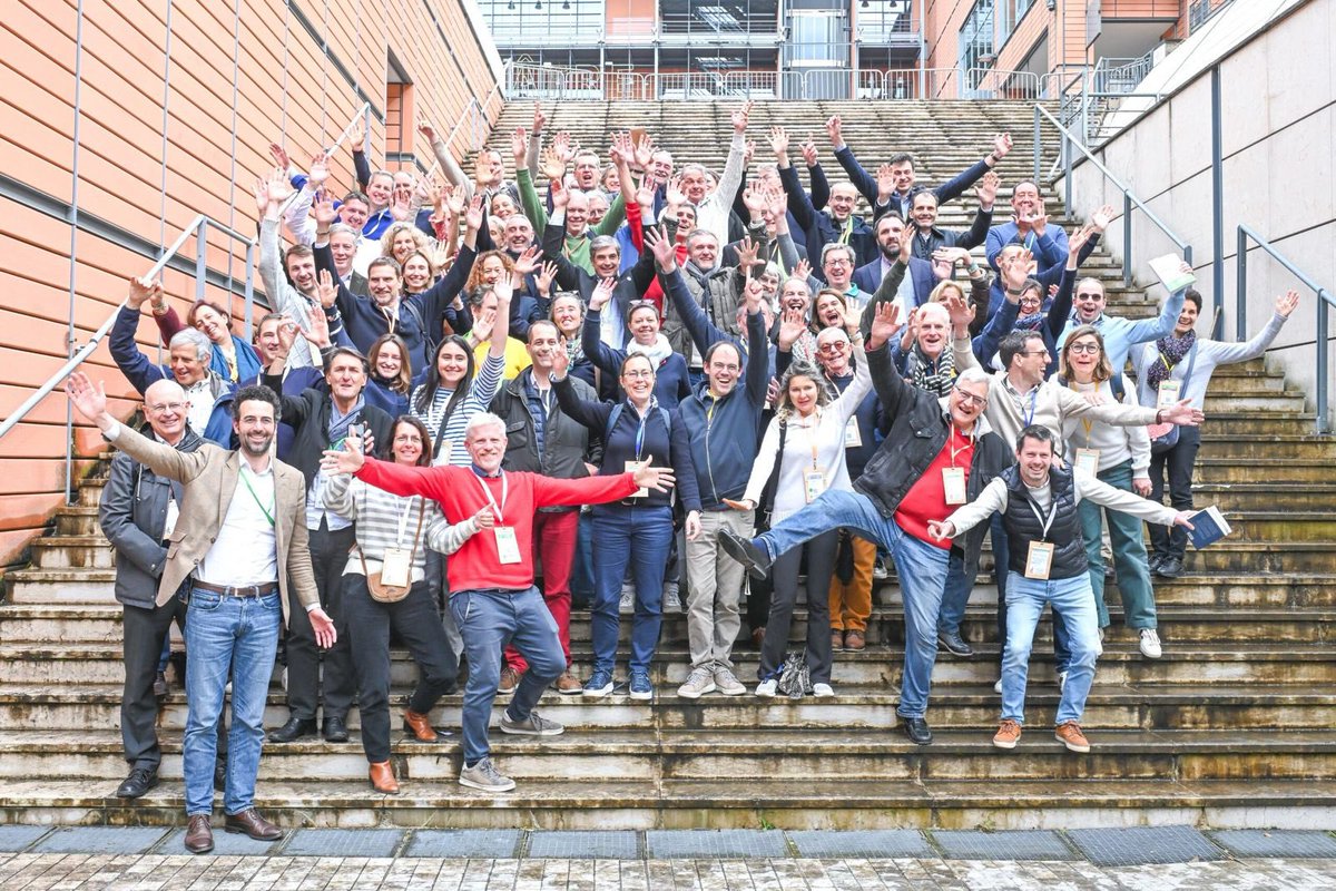 KarineKirkorian's tweet image. Retour sur les Assises Nationales @LesEDC Les Entrepreneurs et Dirigeants Chrétiens. ✨

Un événement inspirant placé sous le thème : vivre en responsabilité, vivre en vérité et vivre en grand.

Heureuse de représenter le groupe PACCAM.

#Leadership, #Chretien, #Management