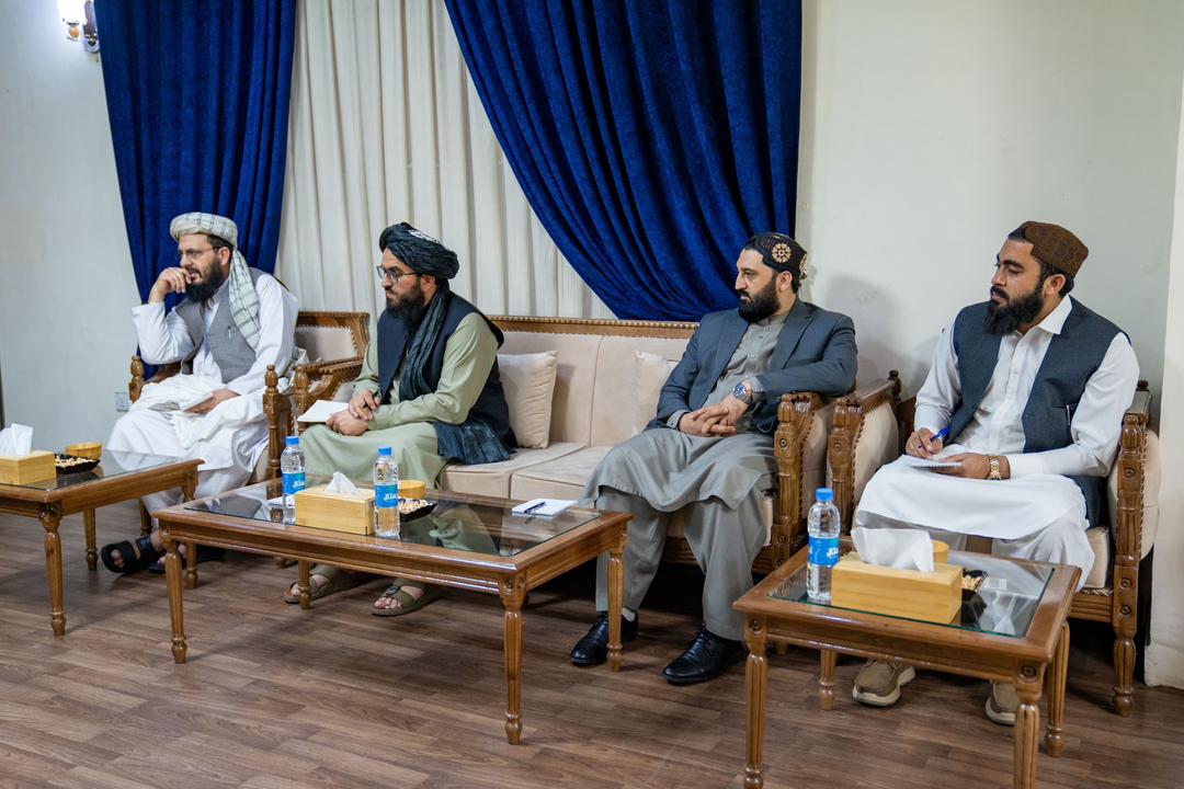 Ubaid_basil786's tweet photo. خلیفه صیب د روسیې فدراسیون د ولسمشر له ځانګړي استازي ښاغلي ضمیر کابلوف سره وکتل. https://t.co/ywbLdgRgLO