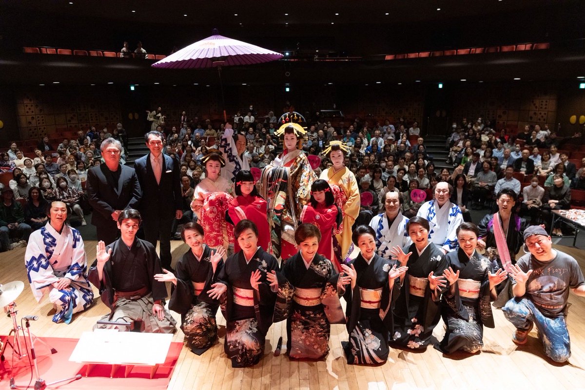 ねのいろ春の演遊会〜祝宴✨
沢山のご来場をありがとうございました❣️
刺激に溢れ充実の公演、ご県警の皆さまに感謝ばかりです。
江戸ワンダーランド日光江戸村開村40周年記念✨
おめでとうございます㊗️
#ねのいろ #日光江戸村 #草月ホール