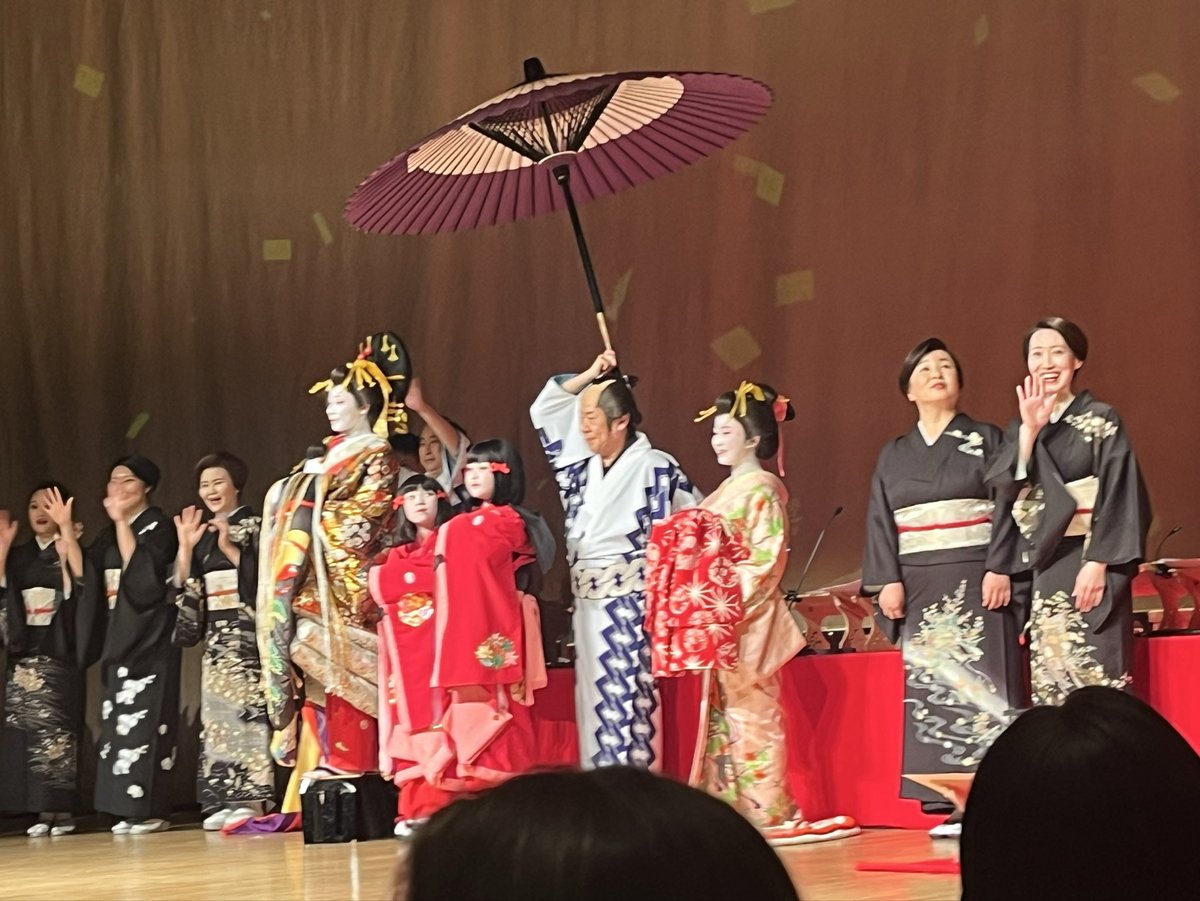 yuki_yukippy's tweet photo. ねのいろ春の演遊会〜祝宴✨
沢山のご来場をありがとうございました❣️
刺激に溢れ充実の公演、ご県警の皆さまに感謝ばかりです。
江戸ワンダーランド日光江戸村開村40周年記念✨
おめでとうございます㊗️
#ねのいろ #日光江戸村 #草月ホール https://t.co/YPvGuv9ORn