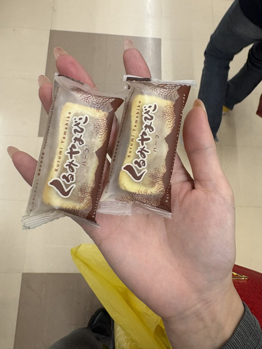 fp0l77's tweet photo. ストレスがヤバすぎてドカ食いして一気に胃から出すこの行為でしかスッキリしない https://t.co/uSqUkei1T4