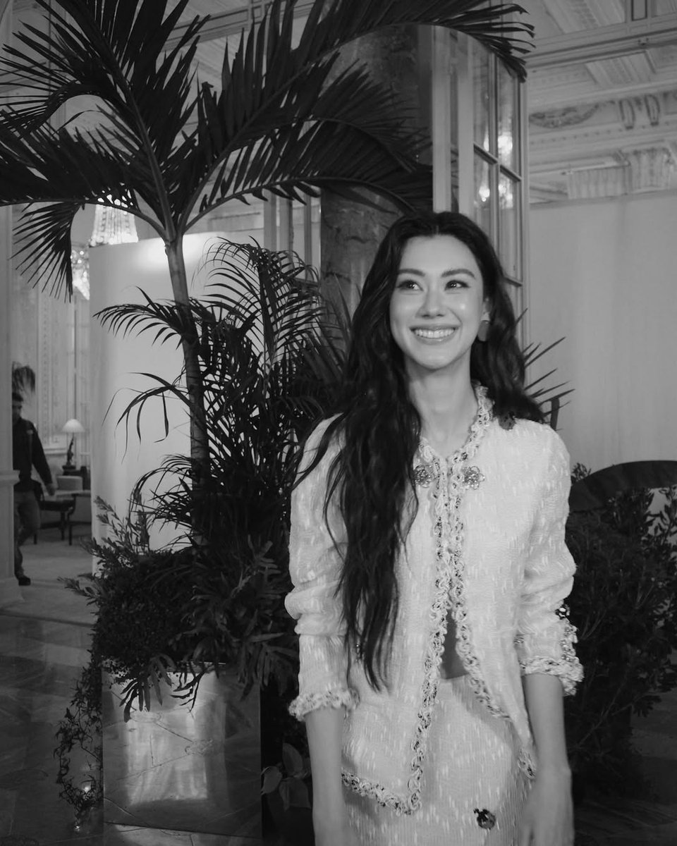 lara🦋🧸 tweet media