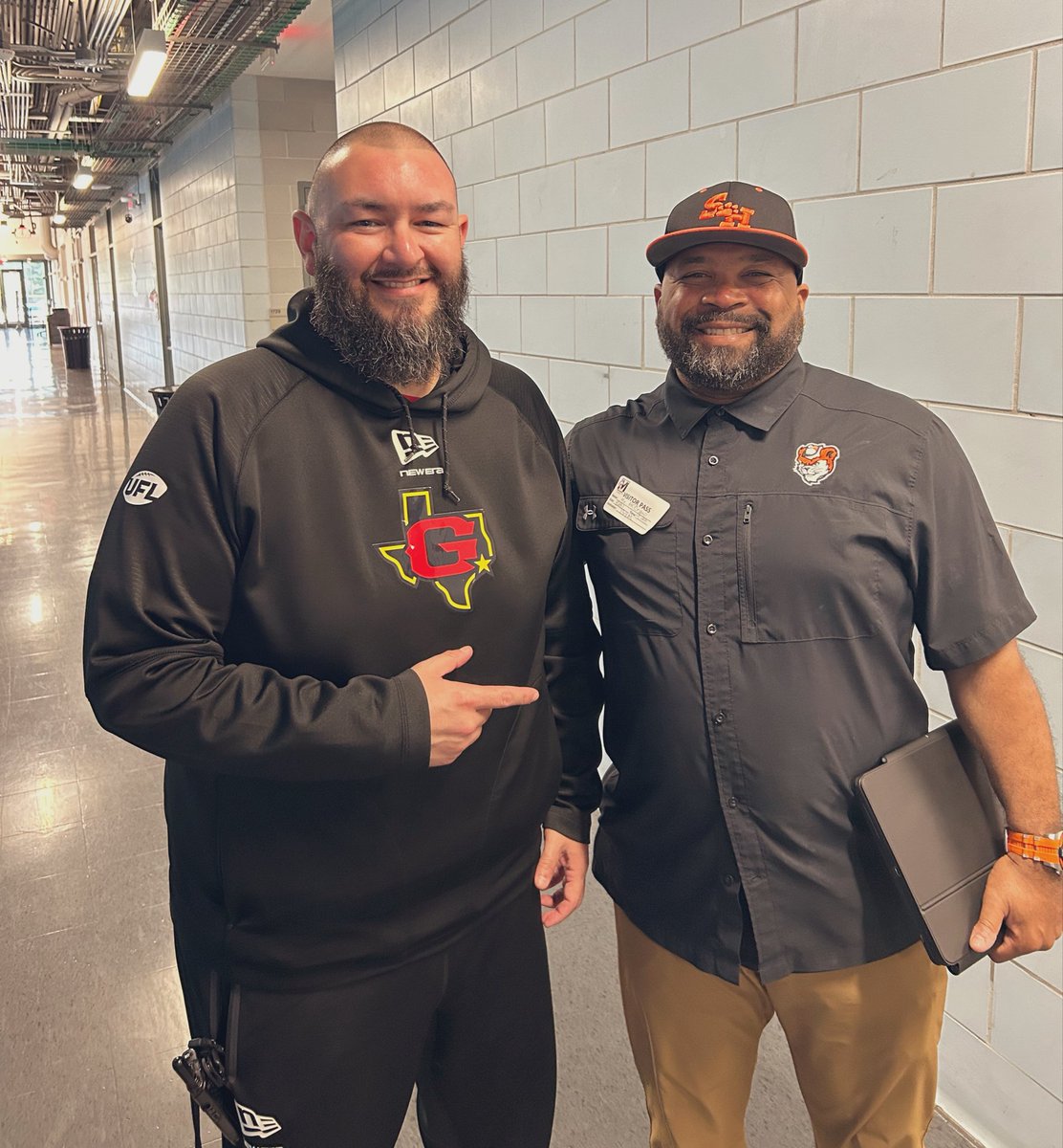 CoachSoria's tweet photo. A big thank you to Coach Gary McGraw (@DBCoachMcGraw) from the Sam Houston State University Bearkats for making a stop in Hiram Clarke, TX and recruiting our Marlins! #RecruitMadison #SouthSideStandard https://t.co/aPiC1EQZKZ