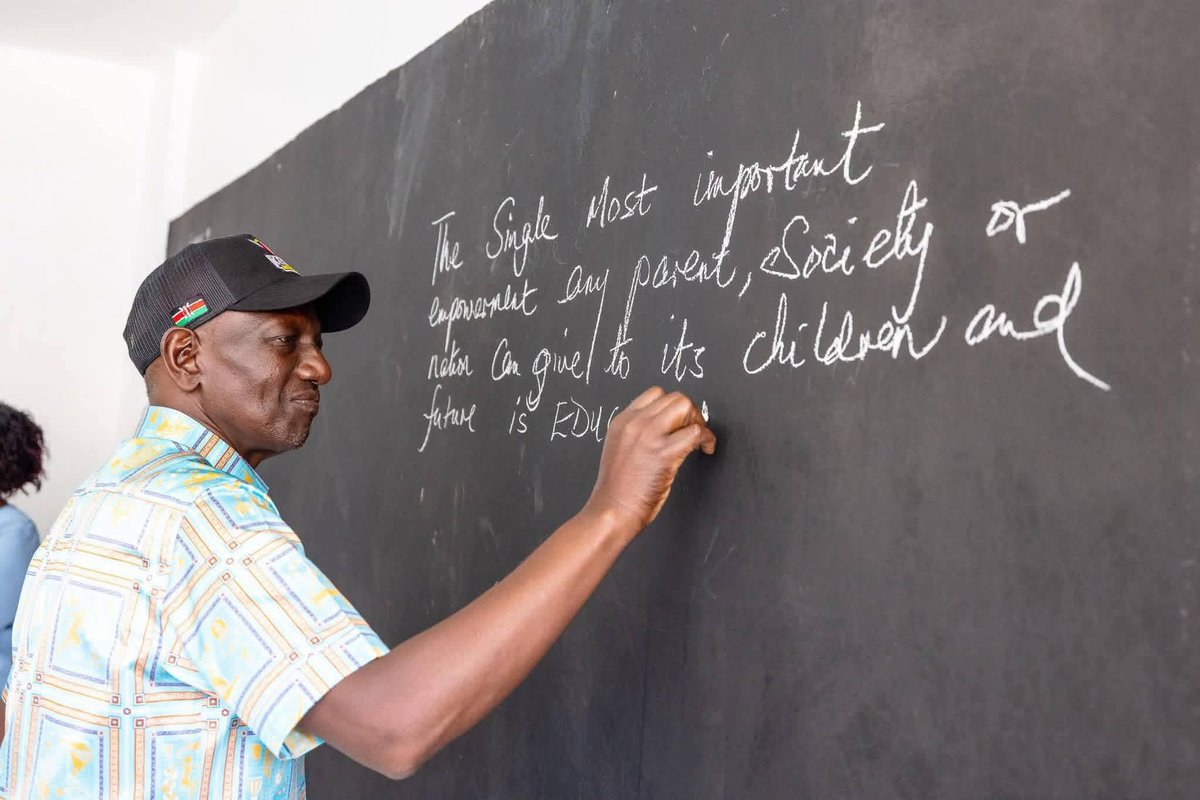 BoniManyala's tweet photo. Then and now: from President Moi in the 1980s to President Ruto today, two eras united by the chalkboard moment. https://t.co/WKJhdES0bG