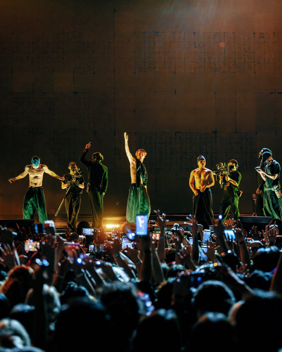 OCESA K-pop tweet media