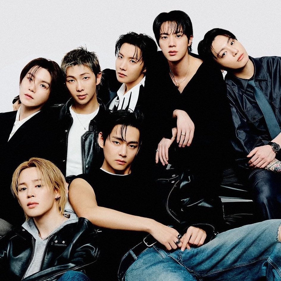 btschartsxdaily's tweet image. 📊| #BTS remains at #3 (=) on Global Spotify Daily Top Artists Chart! 🌎

🚨KEEP STREAMING🚨
CONGRATULATIONS BTS