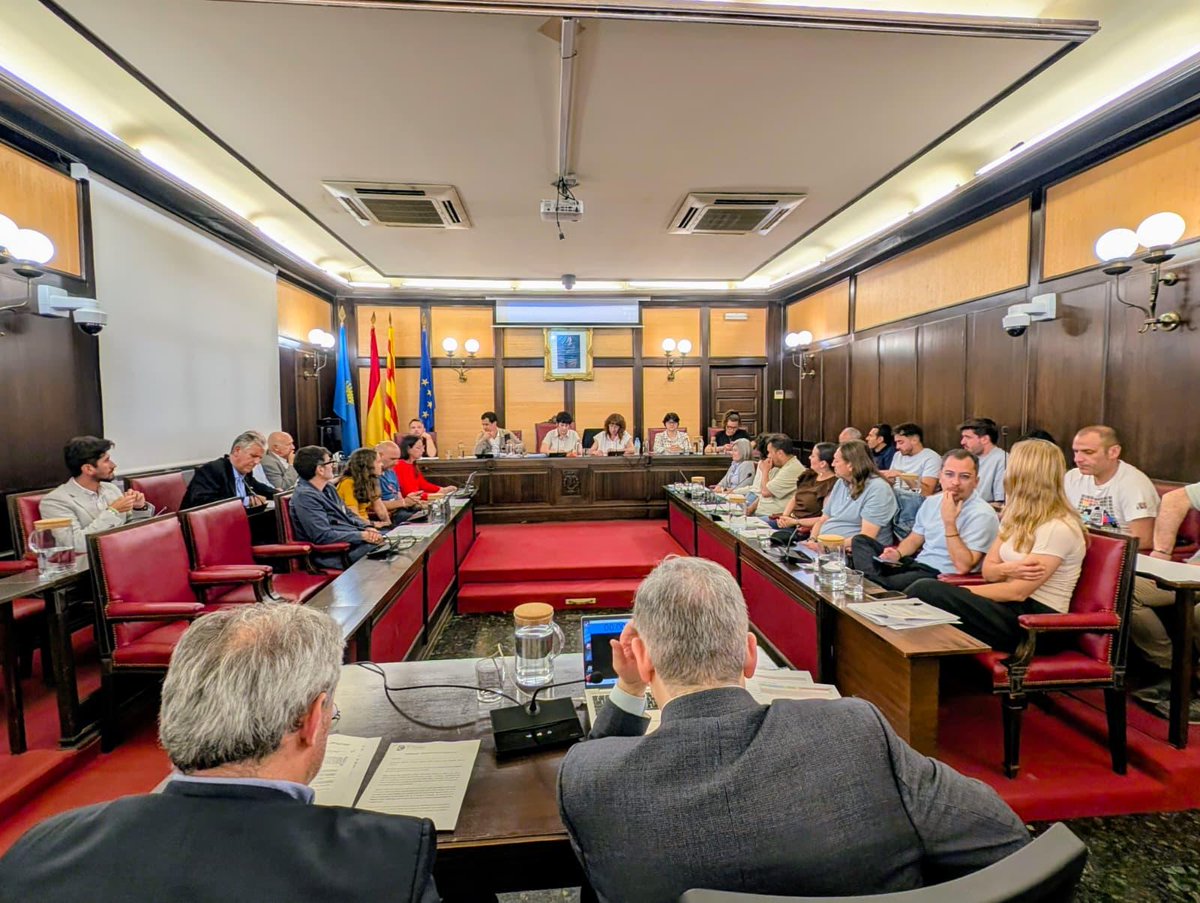 defensorascg's tweet photo. 💼Ahir vaig presentar al Ple de @scgramenet l’informe 2025 de la Defensora de la Ciutadania. La “E” de drEts ens guia: entesa, equitat, escolta, empatia, esperança i confiança per garantir drets des de la proximitat. https://t.co/RIuHkNicZh