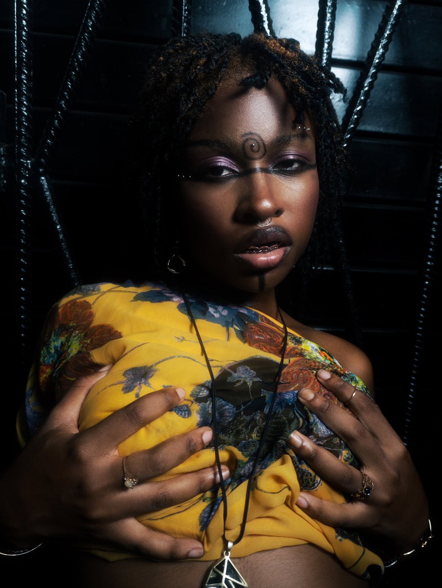 lady polygon tweet media