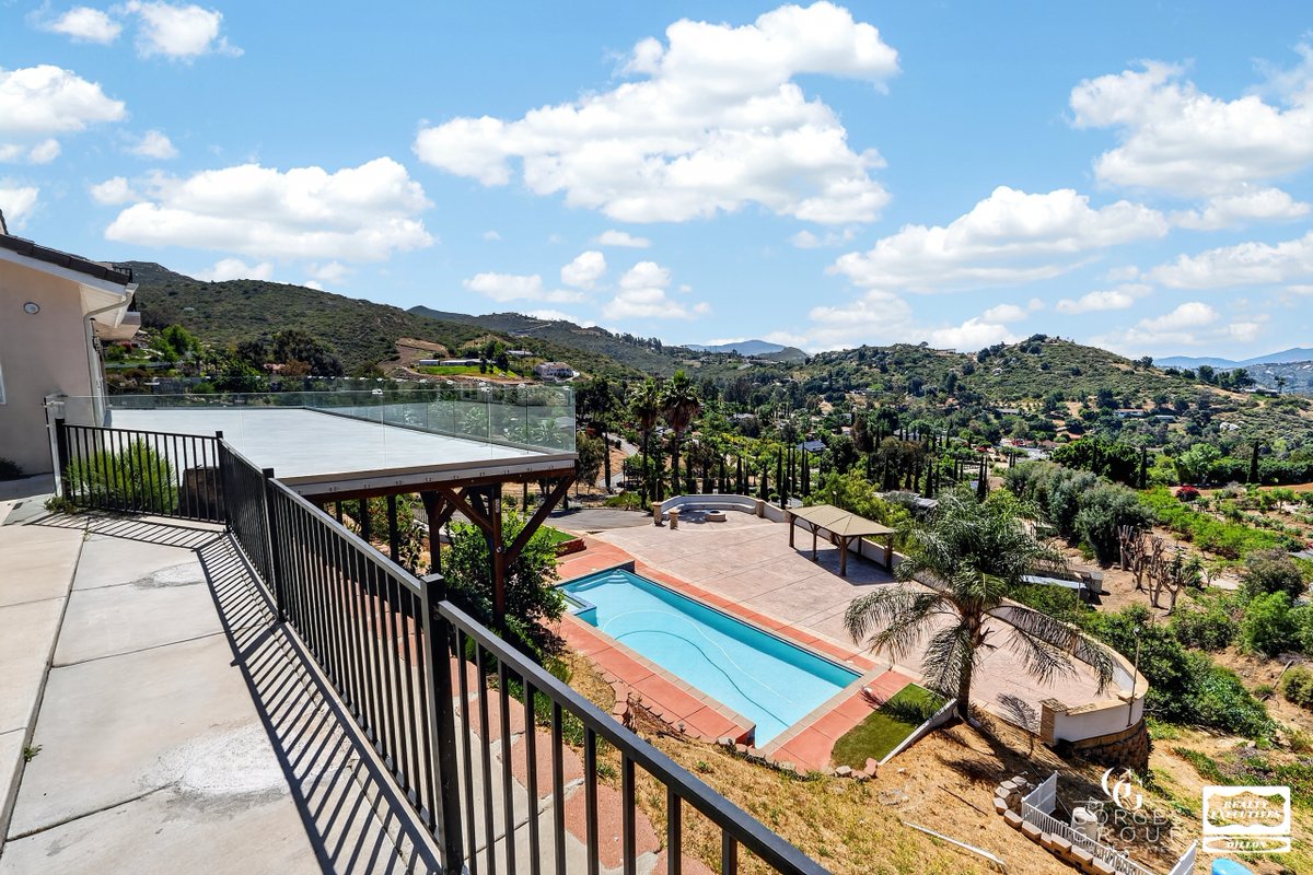 rafigorges's tweet photo. Just 🎉 Listed!

Granite Hills Private Gated Estate!
📍1710 Lotus Lane, El Cajon, CA 92021
📐 6 Bed | 4 Bath | 3,512 Sqft
💲 List Price: $1,950,000

📸 https://t.co/oNhGdiK2ij

𝐑𝐚𝐟𝐢 𝐆𝐨𝐫𝐠𝐞𝐬 
DRE #01703837
@DillonExec https://t.co/i17HT0rtWc