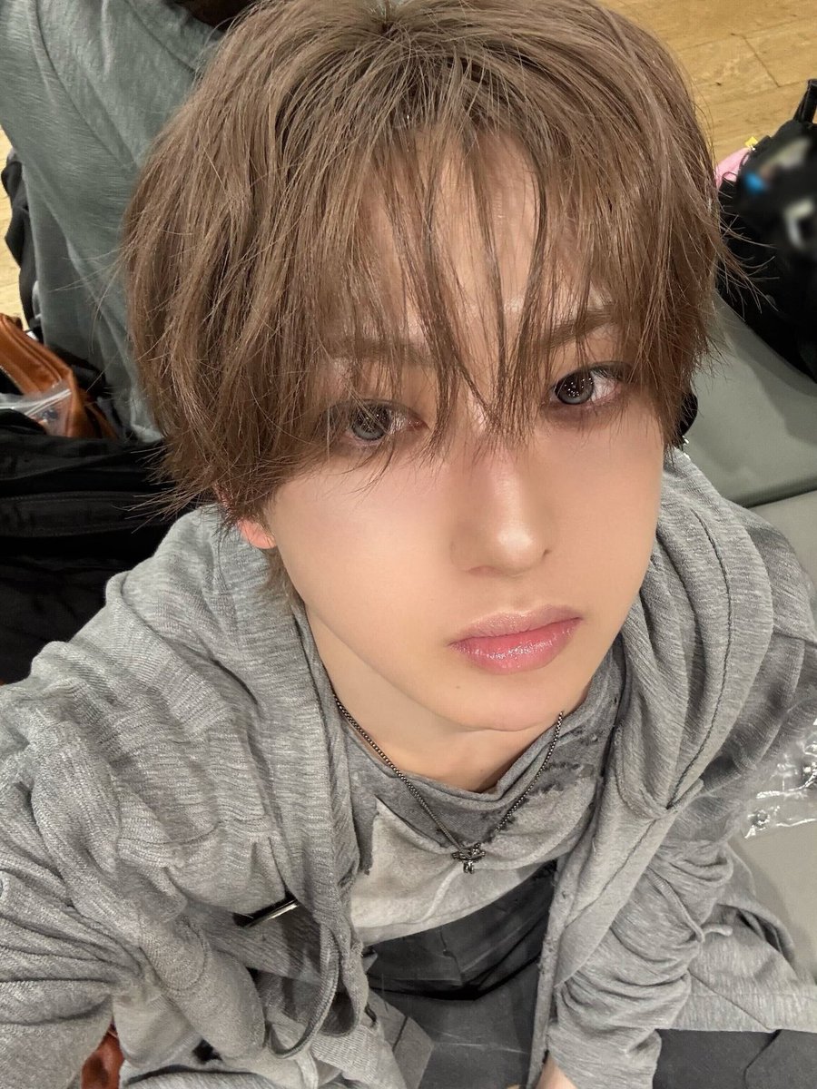 ๐
๐๐๐_๐๐ก๐๐ข๐ฅ๐๐ง๐ ๐ณ (slow) tweet media