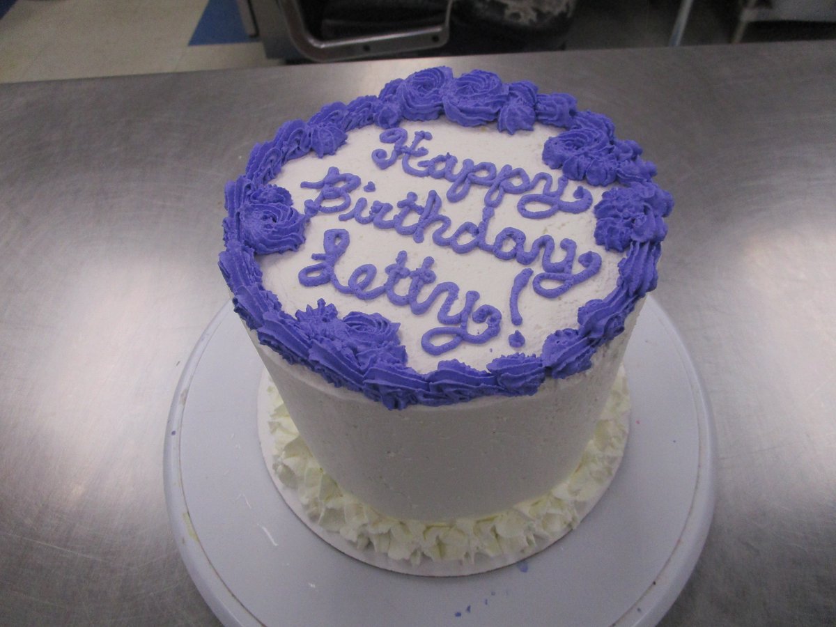thecupcakedoc's tweet image. Tuesday flavors: Raspberry Lemonade, Angel Food, Carrot, Banana Cream, Coconut, Almond Joy, Strawberry, Peanut Butter Choc, Strawberry Shortcake, ChocoStrawberry, Cookies&amp;amp;Cream, Butterfinger, ChocMocha, Turtle, Boston, Spiked Coffee, Choc, Peak, Red Velvet, &amp;amp;Vanilla #cupcakes!