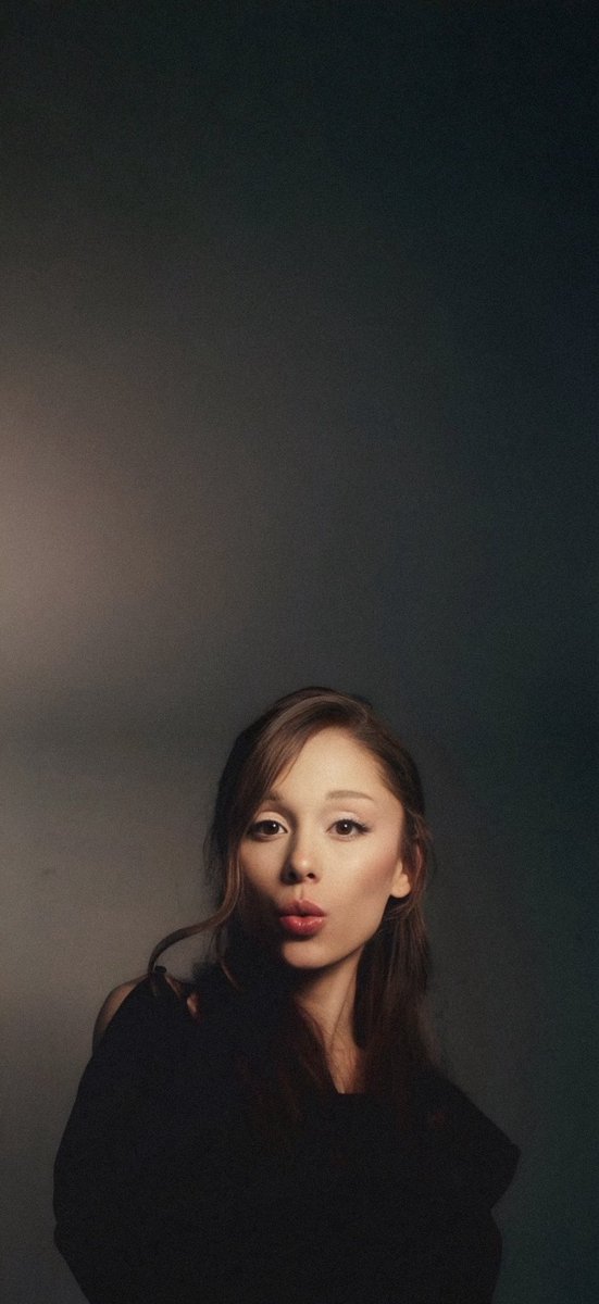 lockscreen ✨ tweet media