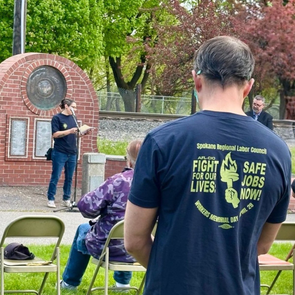 CarmelaConroy's tweet photo. In 2025, 115 workers in Washington state lost their lives in predictable, preventable work-related causes. On #WorkersMemorialDay, we mourn the dead. Every other day, labor unions #FightLikeHell for the living. https://t.co/xp9ho0VbQc