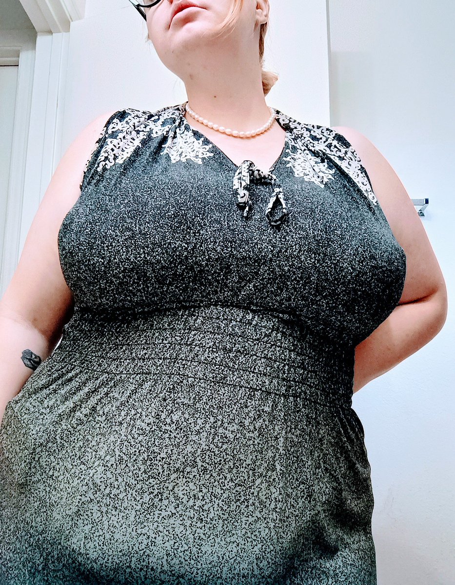 Bunny Wife tweet media