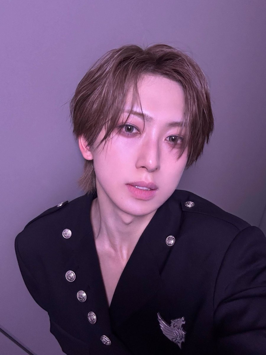 ๐
๐๐๐_๐๐ก๐๐ข๐ฅ๐๐ง๐ ๐ณ (slow) tweet media