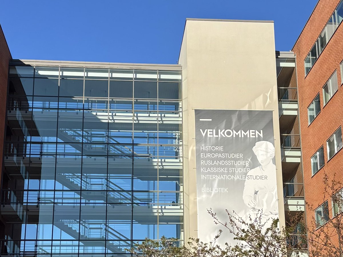 AnsoMillan's tweet photo. A week since I arrived @AarhusUni ! 🏫

I am very grateful to be here under Prof @jan_engberg’s supervision at the School of Communication and Culture 🧩

Excited for the 3️⃣ months ahead of me to work on my PhD project 📄🔍🎯 https://t.co/ZSyjOOTCPs