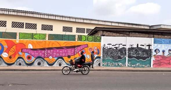 StudiesCm's tweet photo. École Publique de Deido : pilier de l’éducation à Douala 🇨🇲
Au cœur de Deido, elle forme et éveille chaque jour des générations d'enfants. Un lieu essentiel pour apprendre, grandir et cultiver nos valeurs citoyennes. 📚🖋️
#Education #StudiesCM #Douala #Deido #Cameroon https://t.co/bDhl0Z4DuE