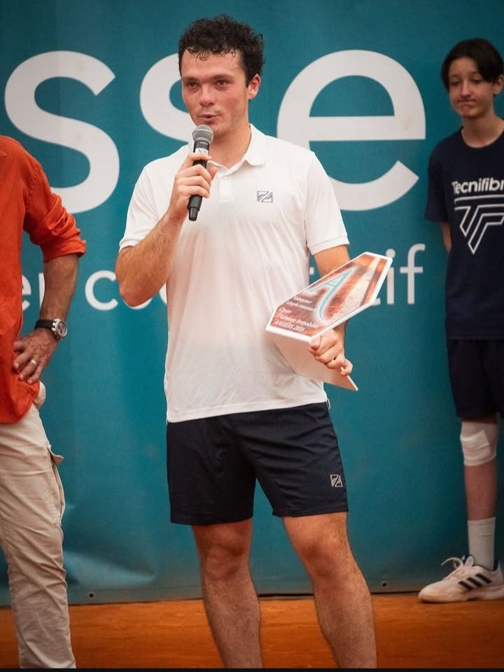 Not_Esportivas's tweet image. ITF TENNIS!
Parabéns ao tenista campeão o espanhol Inaki Montes (🇪🇸) que conquistou o @ITFTennis de M25 de Angers na França, conquistando o sexto título de @ITFTennis na carreira 
#ITFWorldTennisTour #ITFtennis #tennis #FFT #AngersTennisClub #InakiMontesDeLaTorre