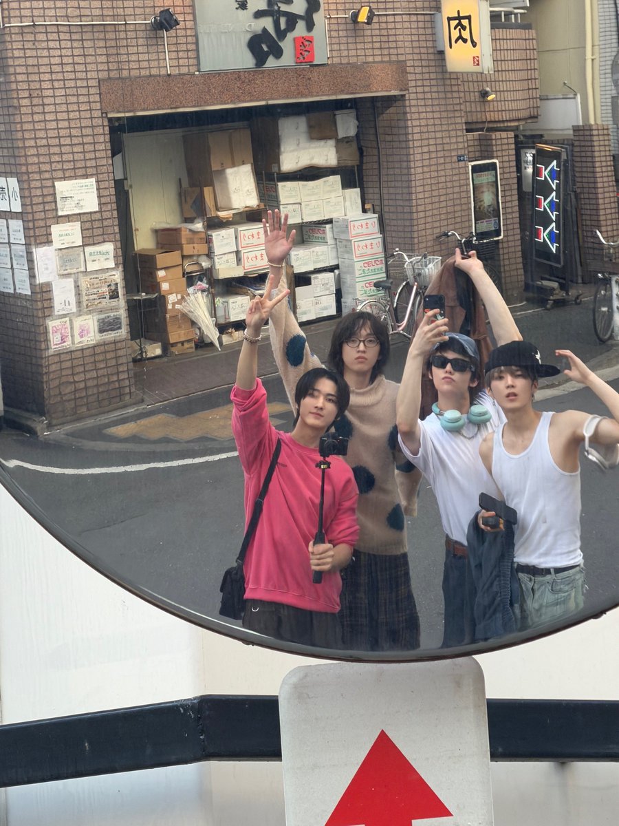 AxMxPxICS's tweet image. [Plus Chat] #크루 #CRU

See you tomorrow Tokyo~!! 🩷 Goodnight 😴😴