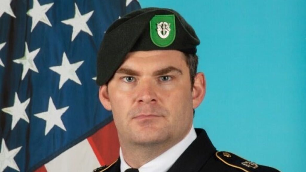 Jay P. Knight ∴ tweet media