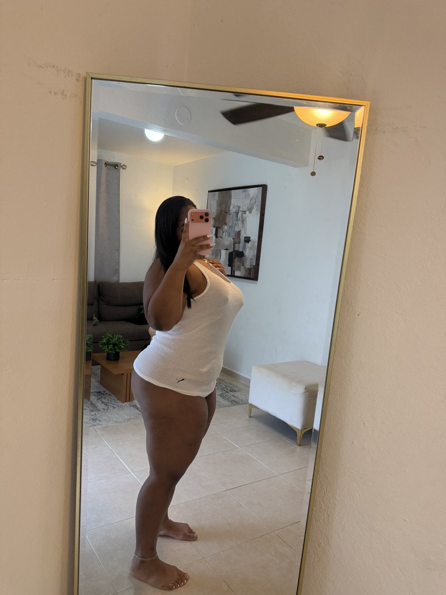 ᒪᒪᑌᐯIᗩ…♥️ tweet media