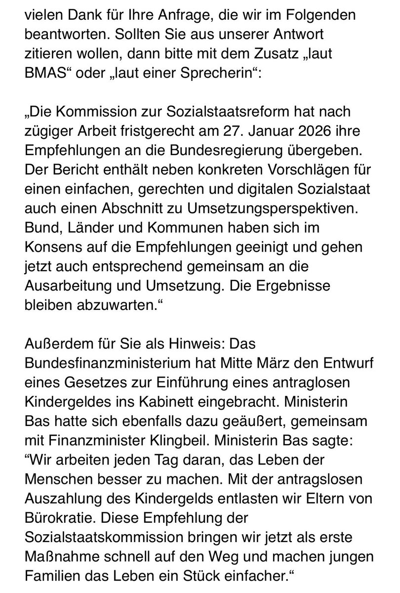 Wie ist eigentlich der Stand bei Sozialstaatsreform? 

Da hat die Kommission ja bereits im Januar ihren Bericht vorgelegt. 

Gibt es schon einen GE. Wenn nicht: Wann ist damit zu rechnen? Einfache Frage. Die Antwort aus de BMAS ist in ihrer ausweichenden Wolkigkeit dann