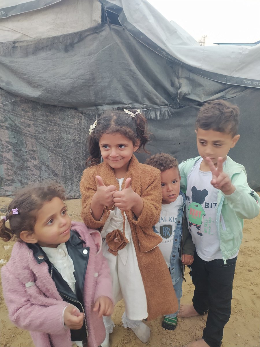 yousefmassri3's tweet image. My children still cling to hope when they see that there are those who care about us. 🍉
chuffed.org/project/160503…