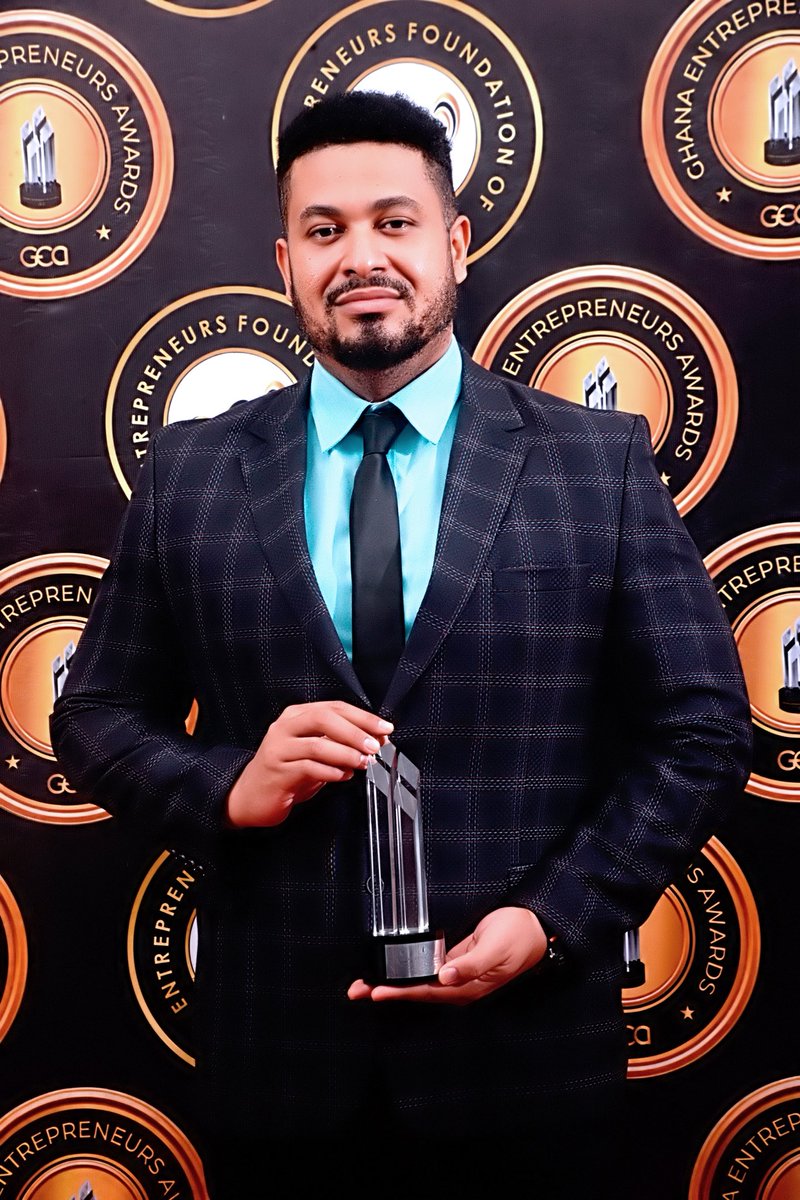 CEOExtraO's tweet photo. Grateful & honoured 🙏🏽
Received “Most Influential Décor & Interior Solutions Entrepreneur 2025” at the Ghana Entrepreneurs Awards, Accra.

This is for the Modern Floors & Walls team, our clients & partners.
We keep raising the standard through innovation, quality & real solutions.

#DreamBigger #ModernFloorsAndWalls #Ghana
