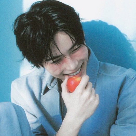 amelia ⭐️ tweet media