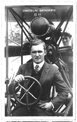 TheWapplehouse's tweet image. Some of the most famous people from pop culture vaporize with almost no trace of how famous they were left behind. 

For instance: Lincoln Beachey.

Beachey was an early aviator that toured the country side putting on aerial shows and demonstrating stunts that he invented. He
