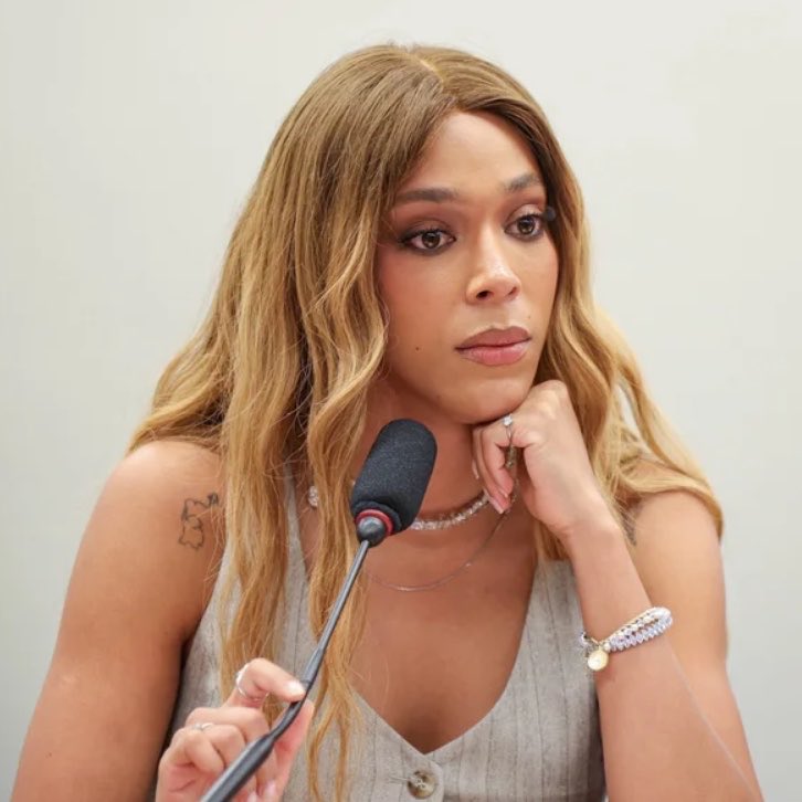 POINT POP tweet media